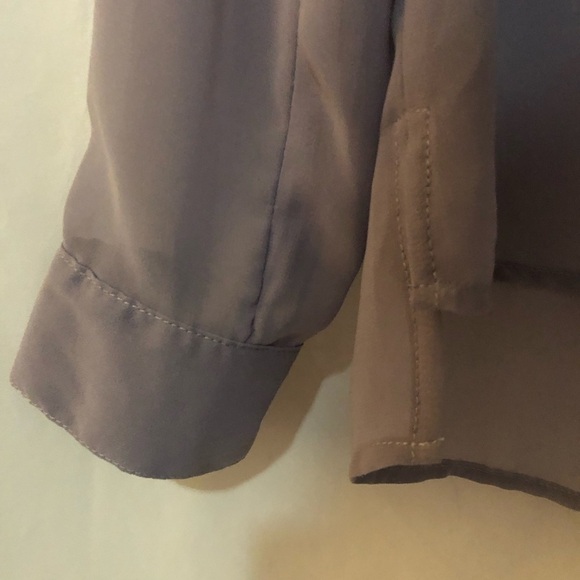 NWT ANTHROPOLOGIE SILENCE + NOISE Button Down Shirt Size M - Picture 3 of 7